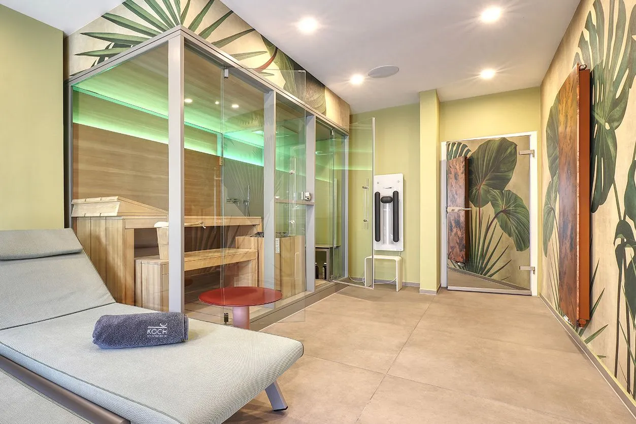 Badsanierung Wellness-Spa-Bad mit Sauna im Raum Kronberg